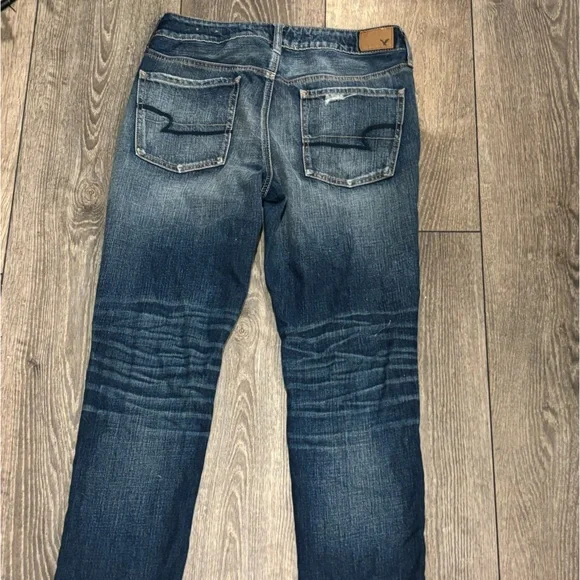 American Eagle Ripped Jeans - Picture 2 of 4